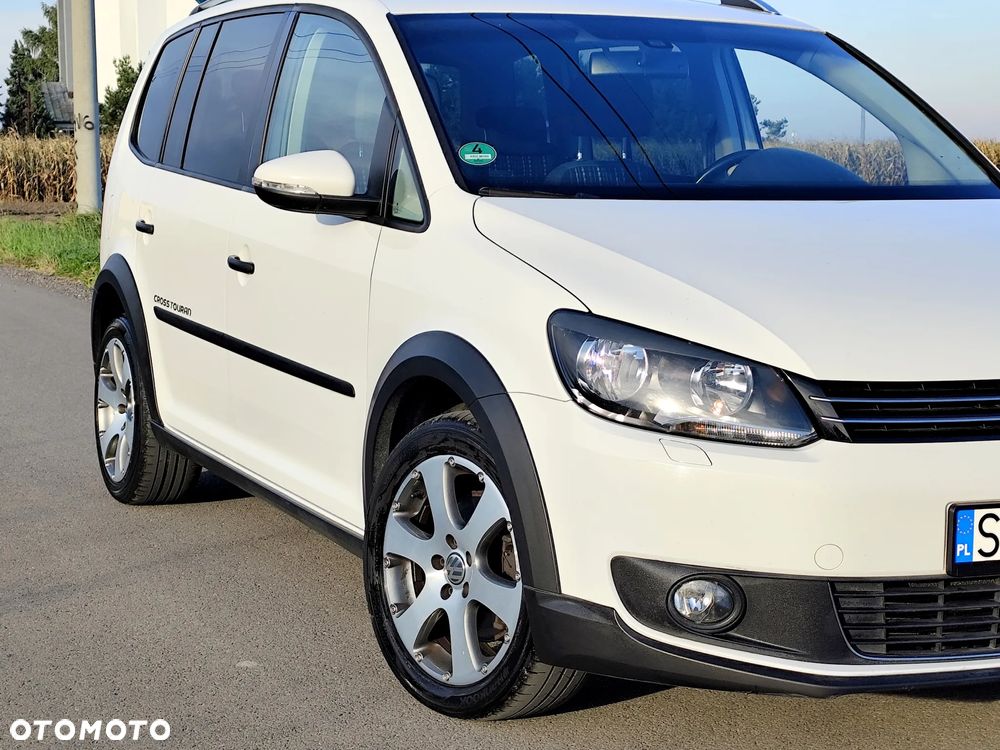 Volkswagen Touran 2.0 TDI DPF DSG Cross - 19