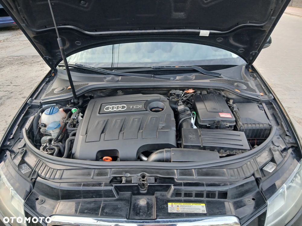 Audi A3 Sportback - 16