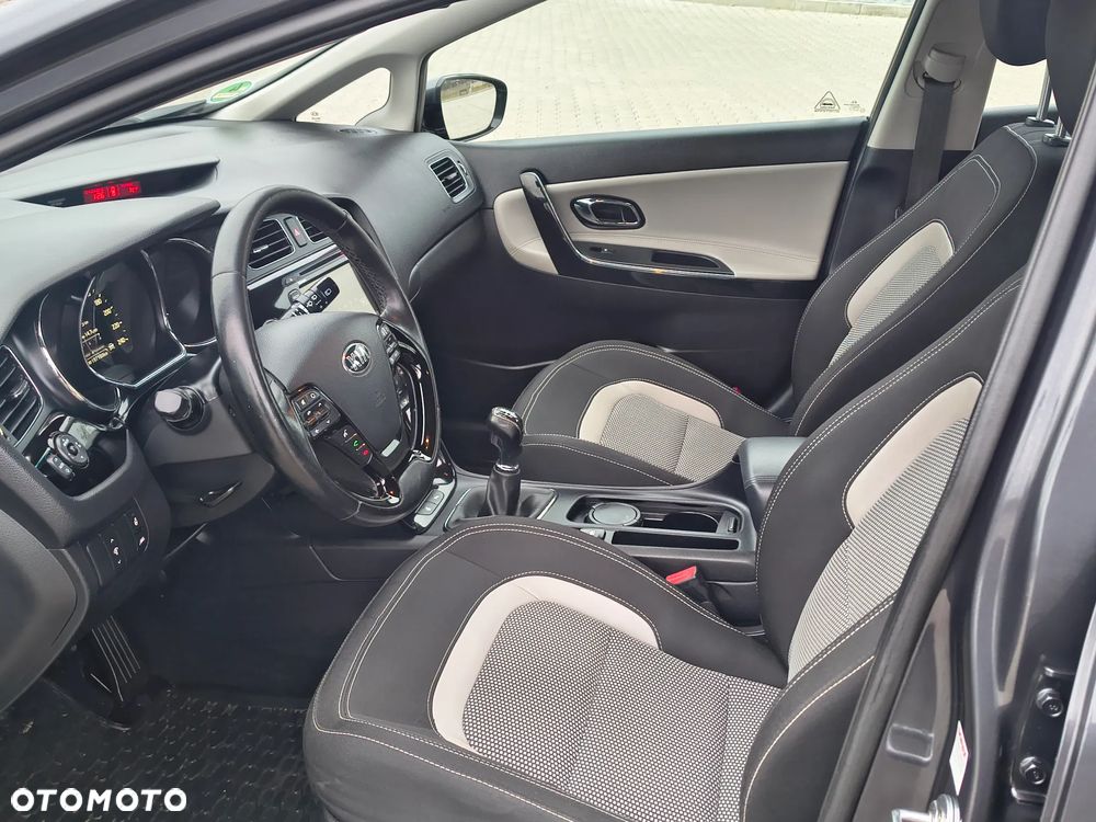 Kia Ceed 1.6 CRDi 128 Platinum Edition - 23