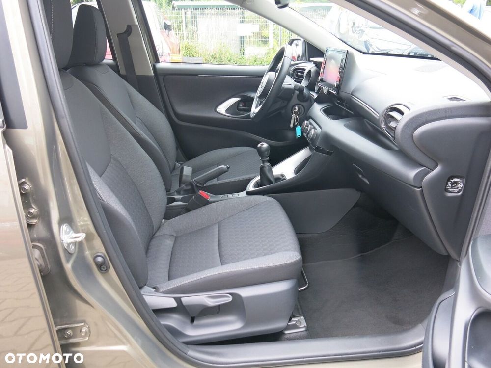 Toyota Yaris - 6