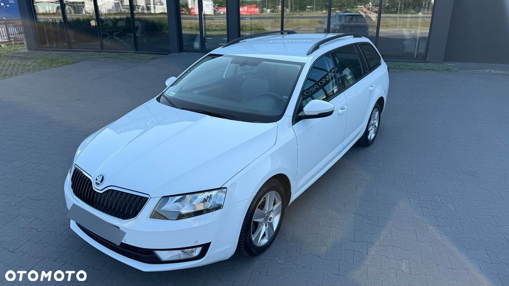 Skoda Octavia 1.6 TDI Ambition DSG - 2