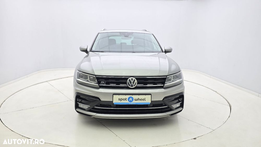 Volkswagen Tiguan - 2