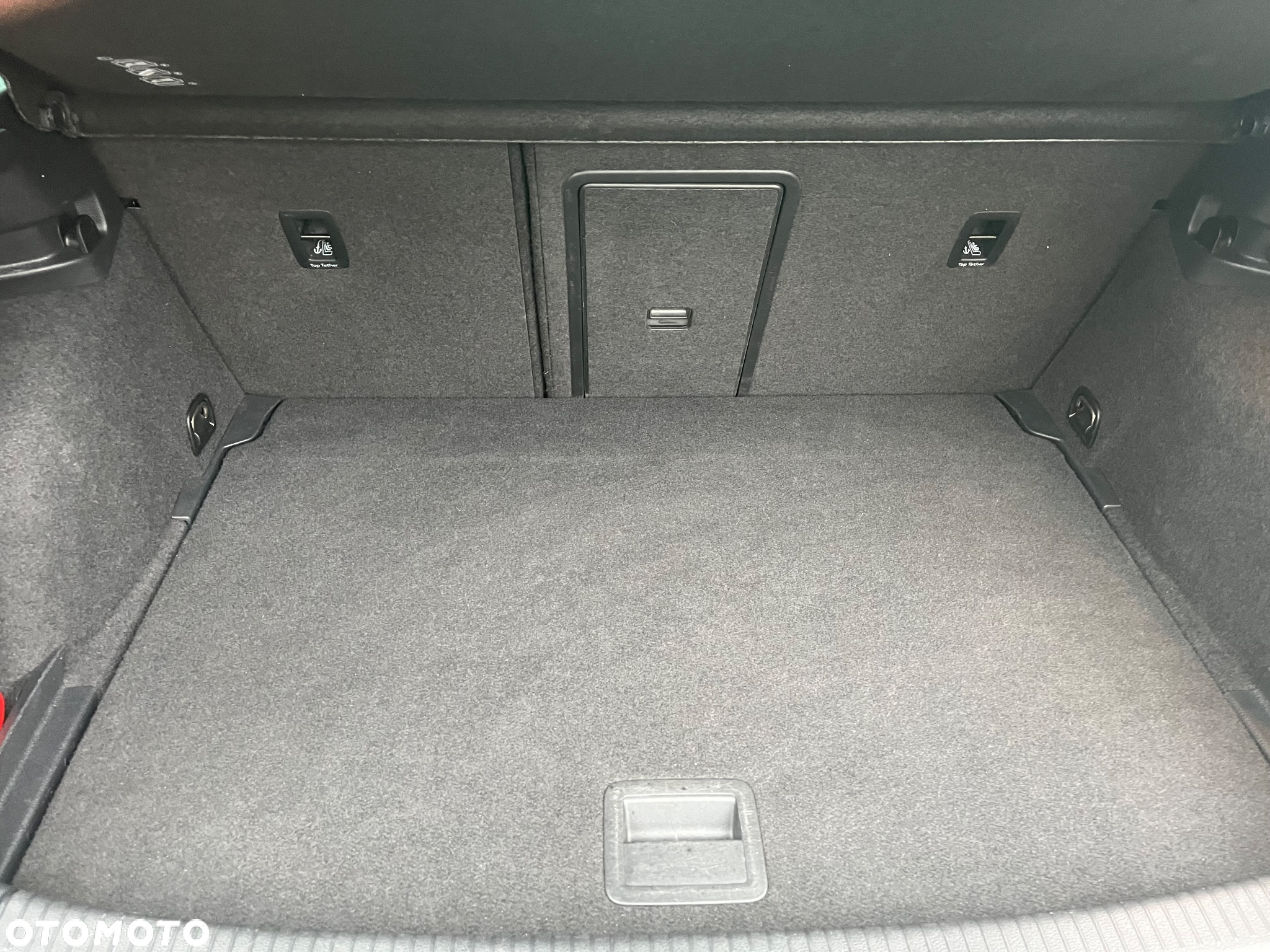 Volkswagen Golf - 12
