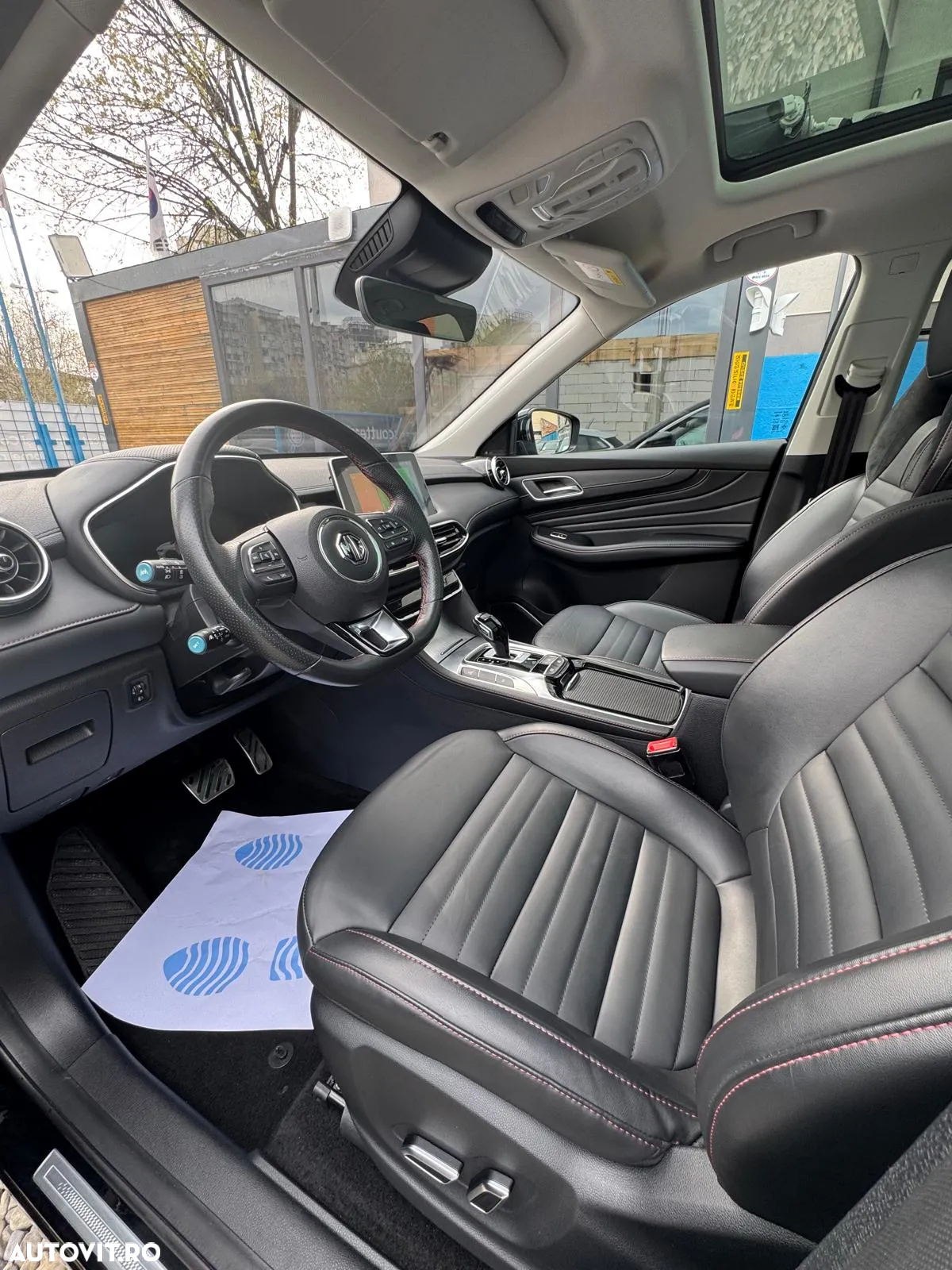 MG EHS 1.5T-GDI PHEV Luxury - 15