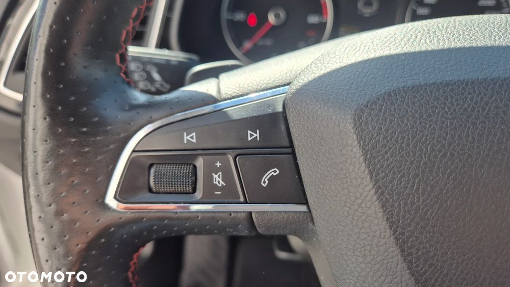 Seat Leon 2.0 TDI DPF Start&Stop DSG FR - 22