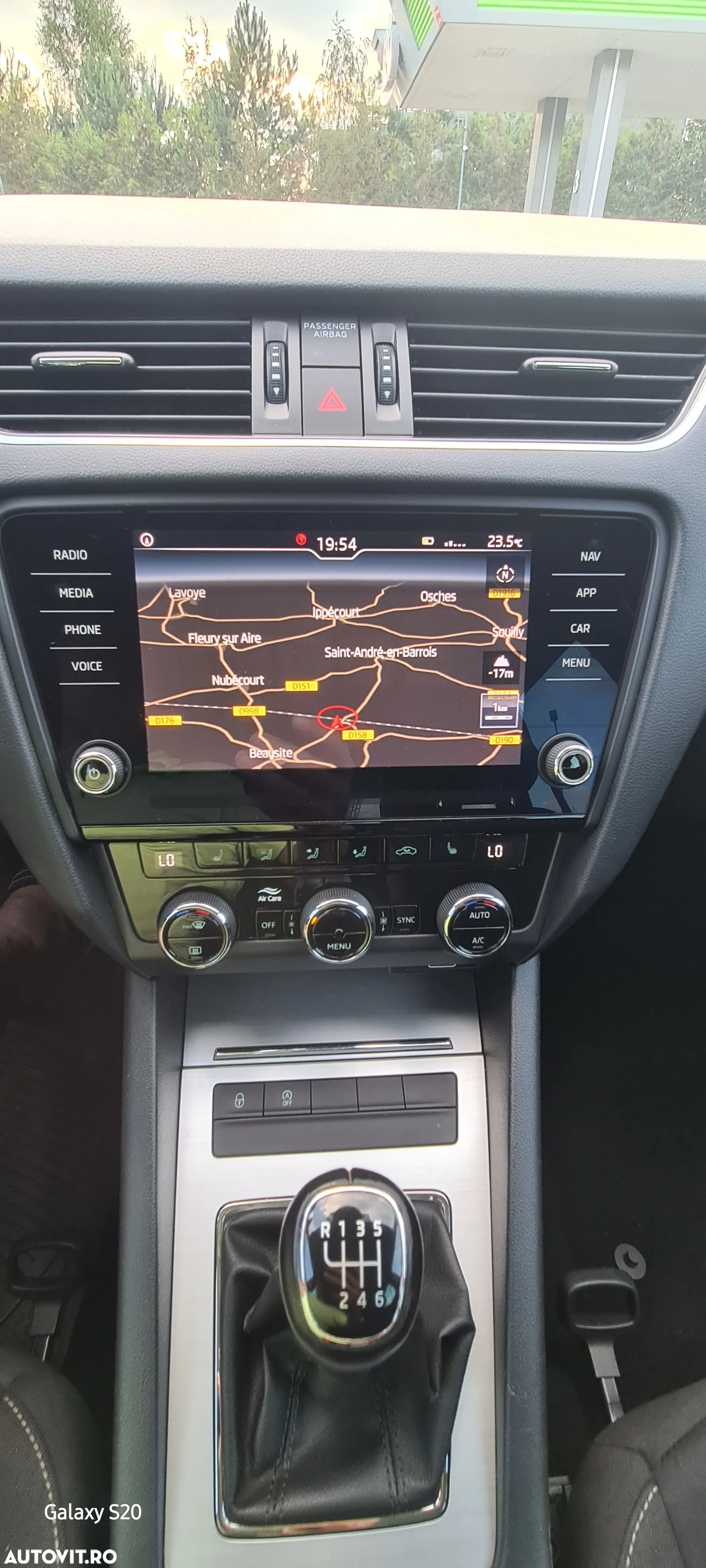 Skoda Octavia 2.0 TDI Soleil - 23