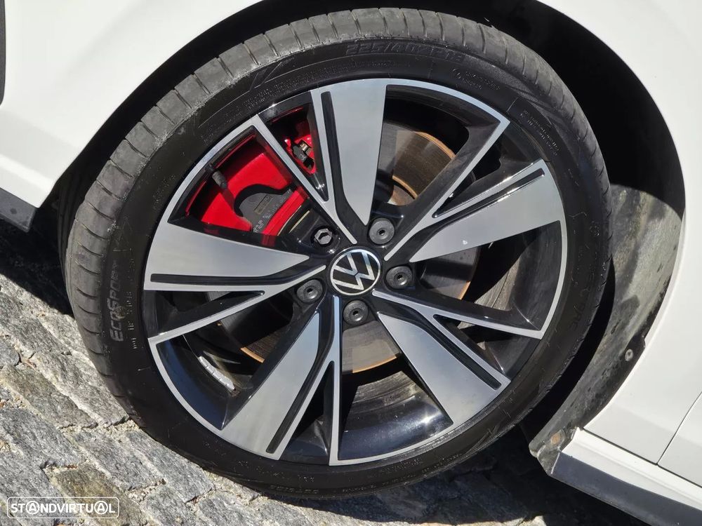 VW Golf 1.4 TSI GTE DSG - 24
