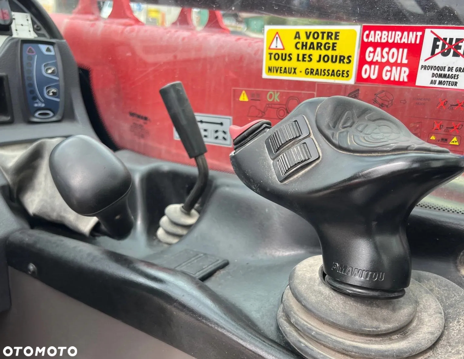 Manitou MT932 EASY 75D - 11