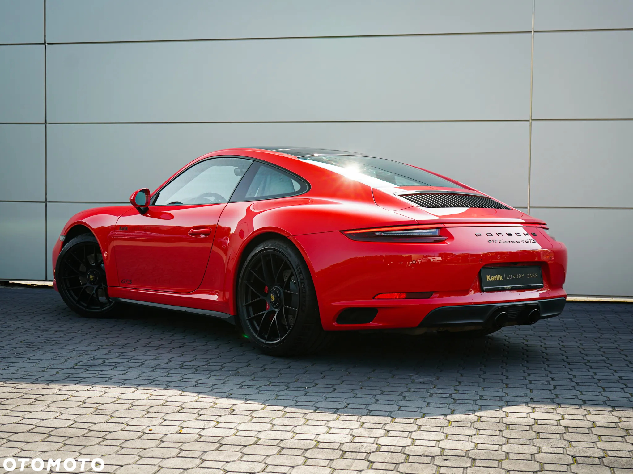 Porsche 911 Carrera 4 GTS PDK - 3