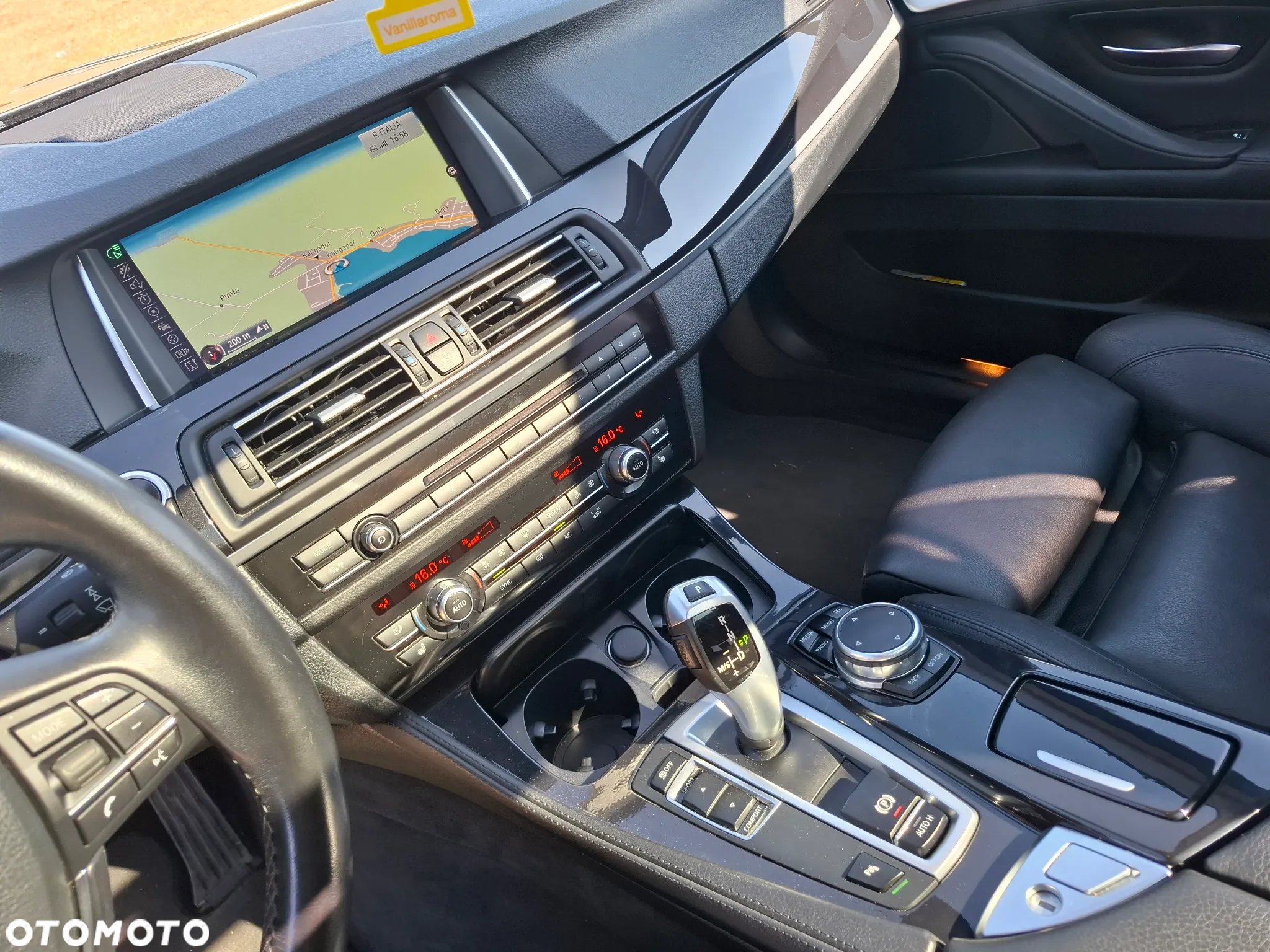 BMW Seria 5 520d Luxury Line sport - 13