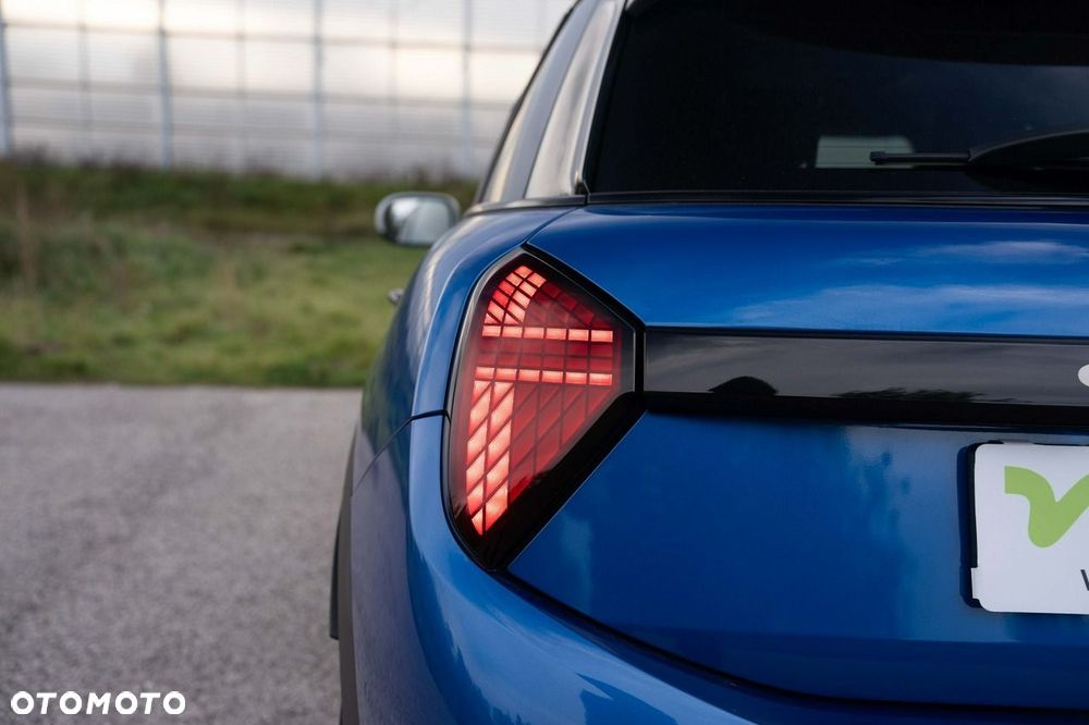 MINI Cooper S Favoured Trim - 15