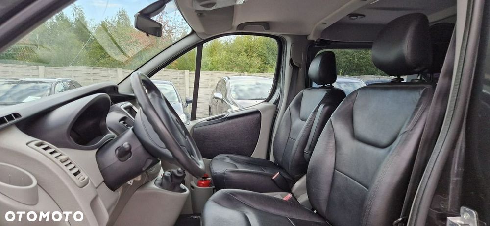 Opel Vivaro - 22
