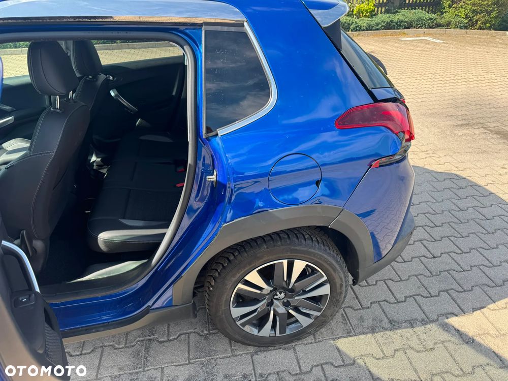 Peugeot 2008 PureTech 130 Stop&Start EAT6 Allure - 23