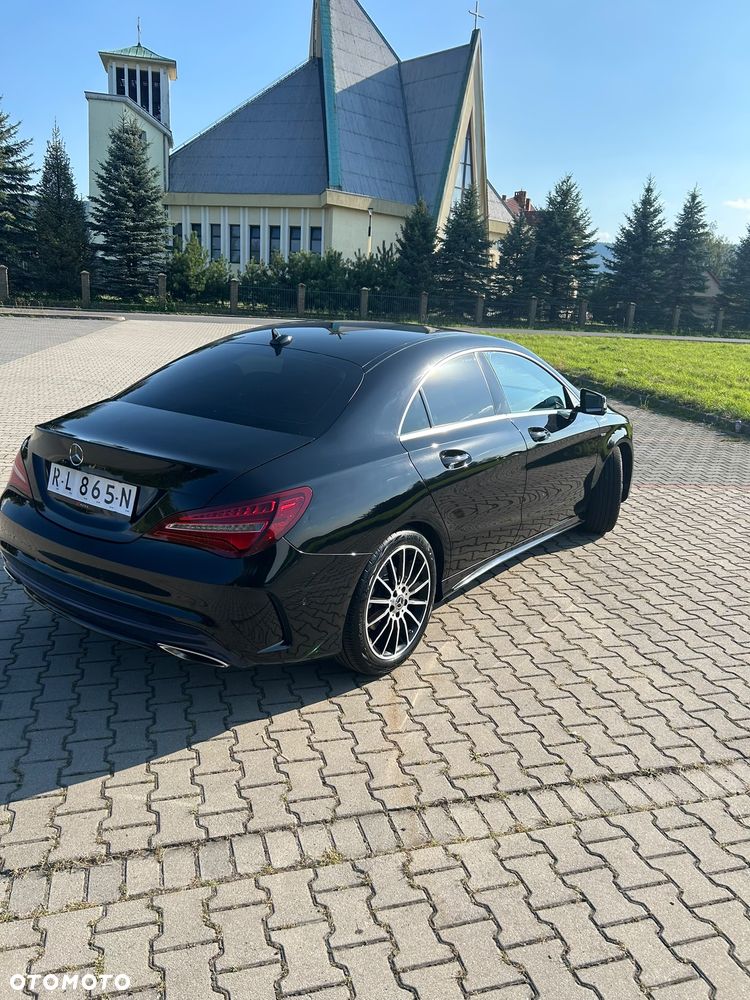 Mercedes-Benz CLA 180 7G-DCT AMG Line - 3