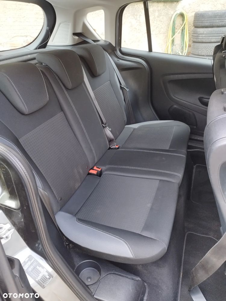 Ford B-MAX - 11