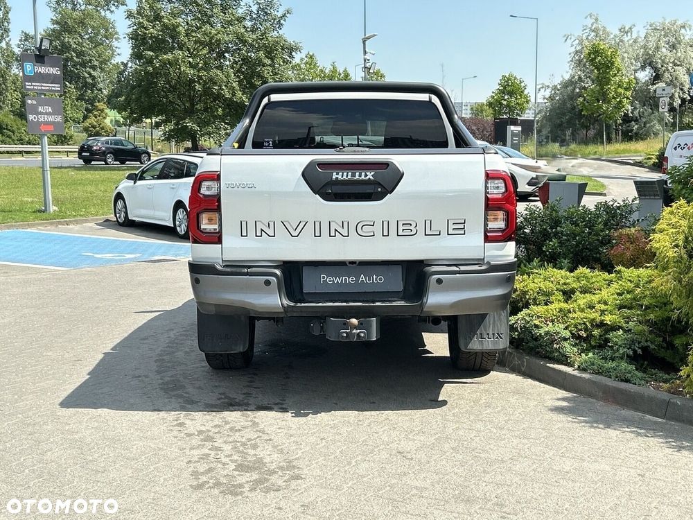 Toyota Hilux 2.8 D-4D mHEV Double Cab Invincible 4x4 - 4