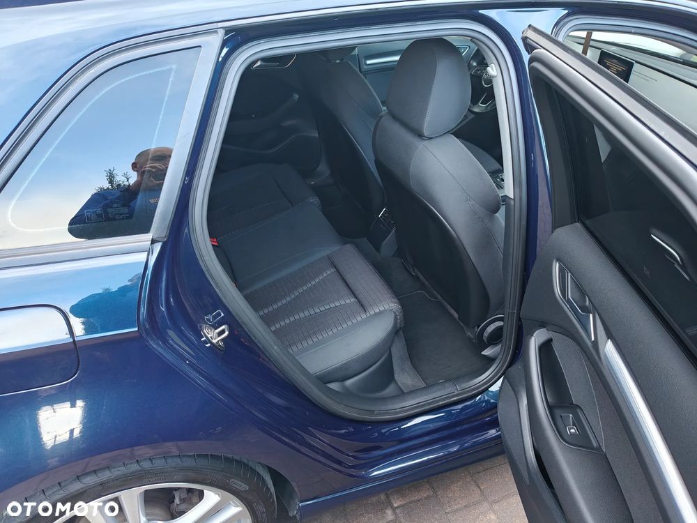 Audi A3 Sportback 35 TDI S tronic sport - 18