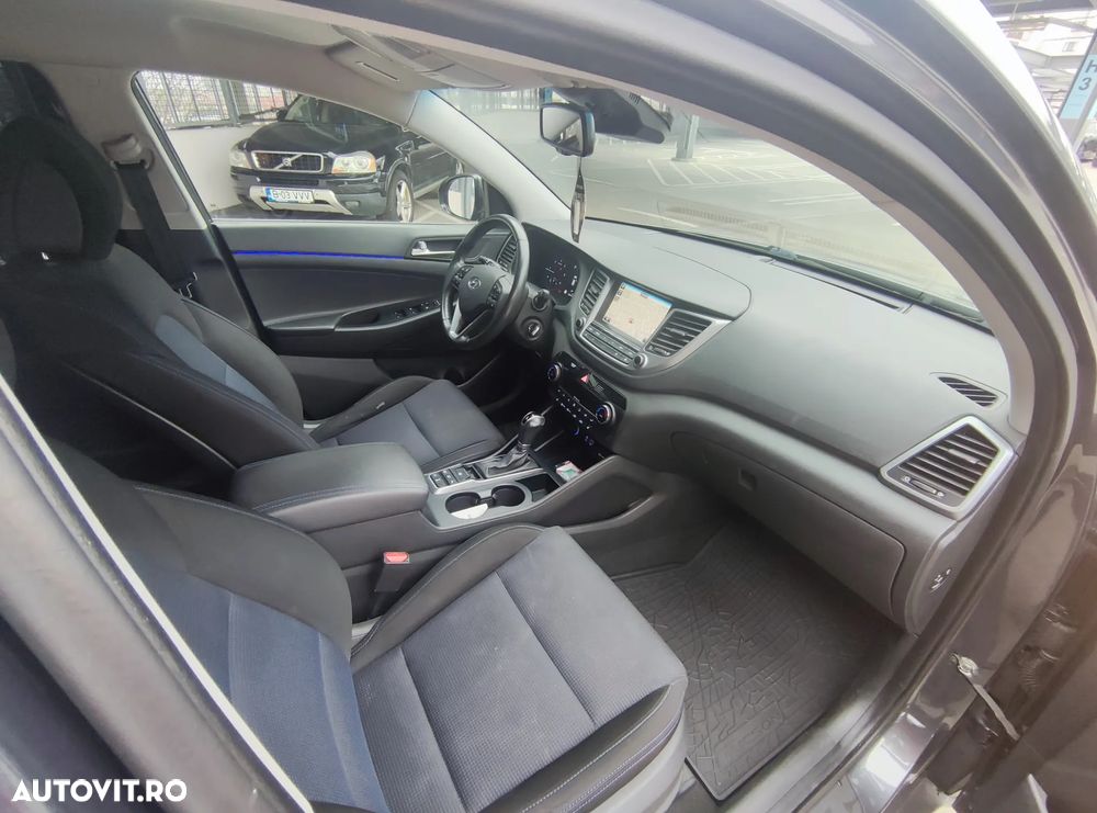 Hyundai Tucson 2.0 CRDI 4WD 6AT Premium+ - 12