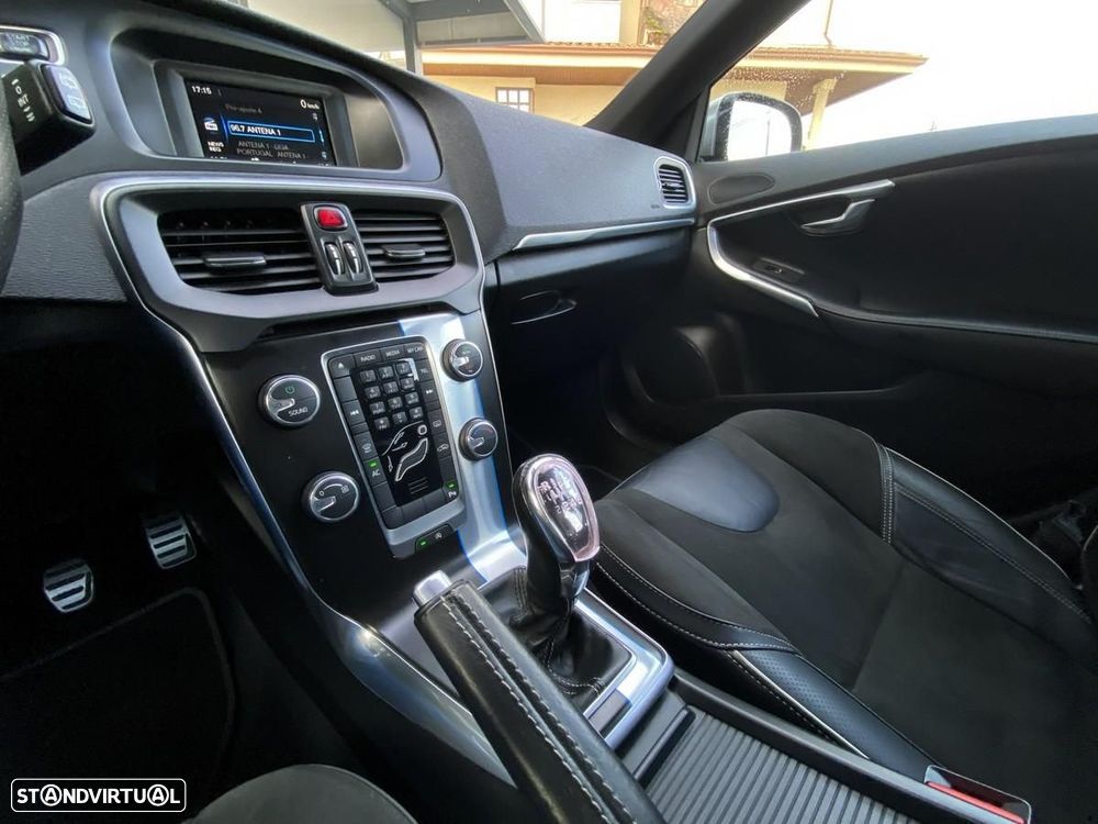 Volvo V40 1.6 D2 R-Design Momentum - 6