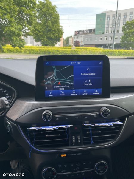 Ford Focus 1.0 EcoBoost Titanium Business - 4