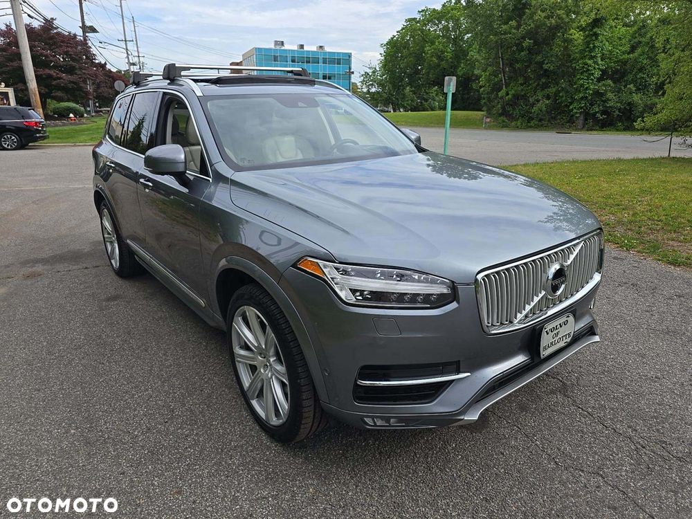 Volvo XC 90 - 4