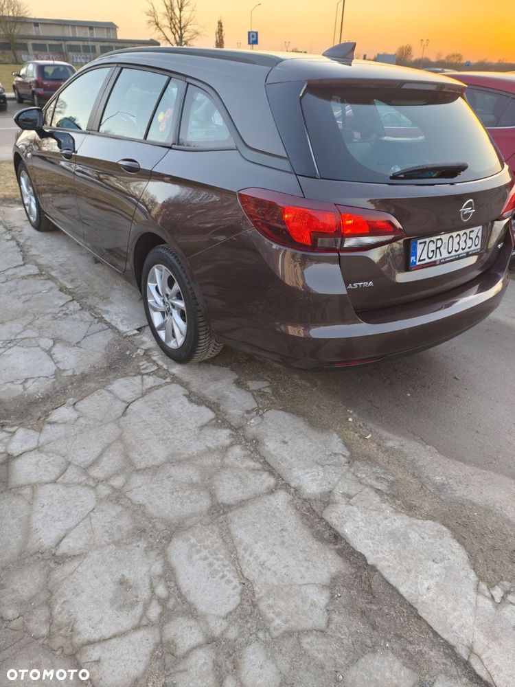 Opel Astra 1.6 D (CDTI) Edition - 4