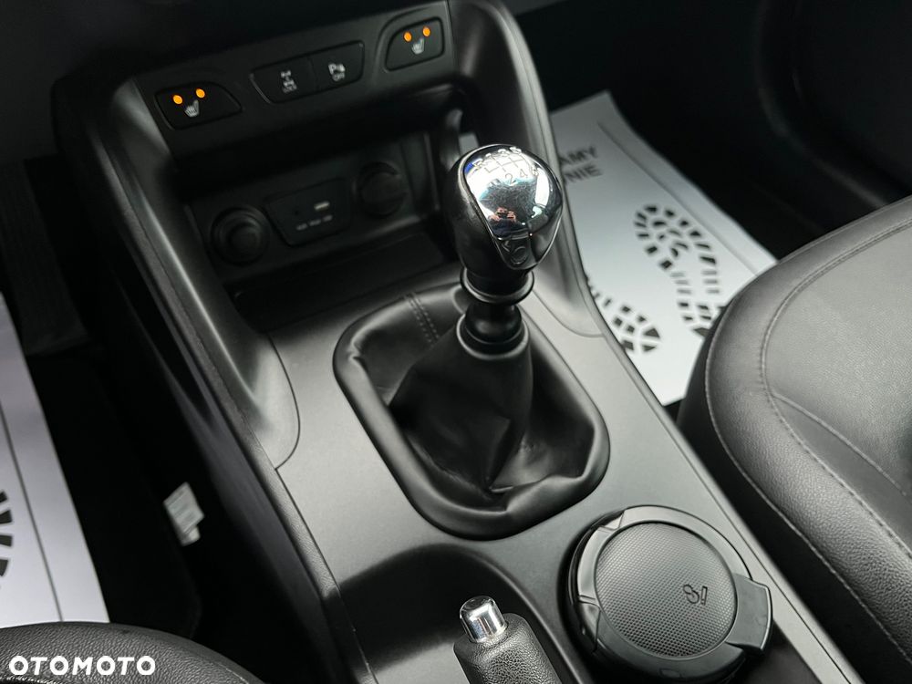 Hyundai ix35 2.0 CRDi 4WD Fifa World Cup Gold Edition - 21