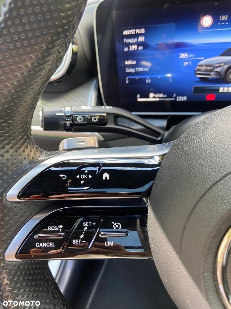 Mercedes-Benz GLC 220 d 4Matic 9G-TRONIC Edition AMG Line - 28
