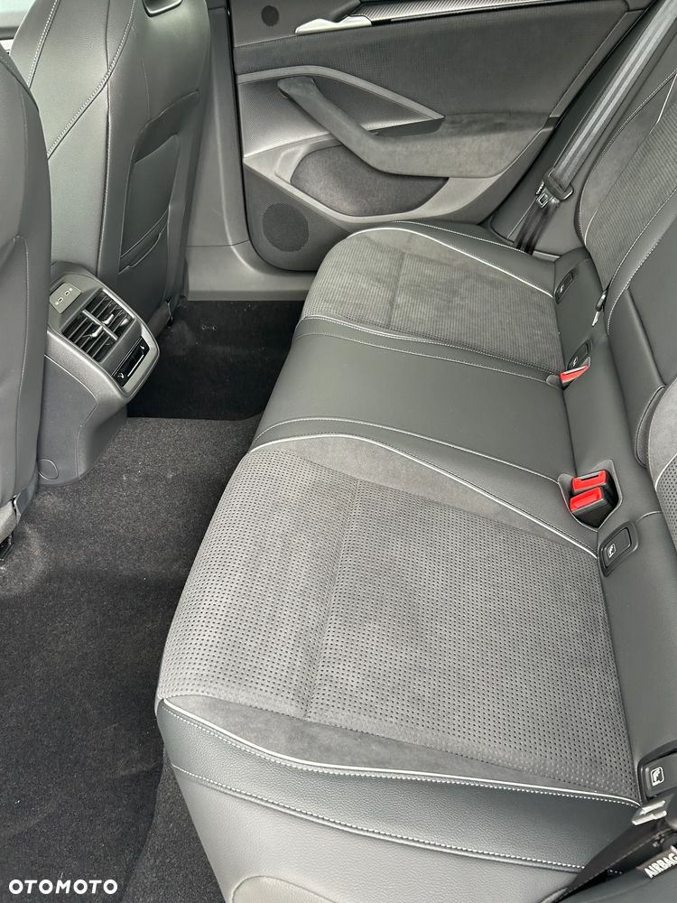 Skoda Superb 2.0 TDI SCR 4x4 Sportline DSG - 9