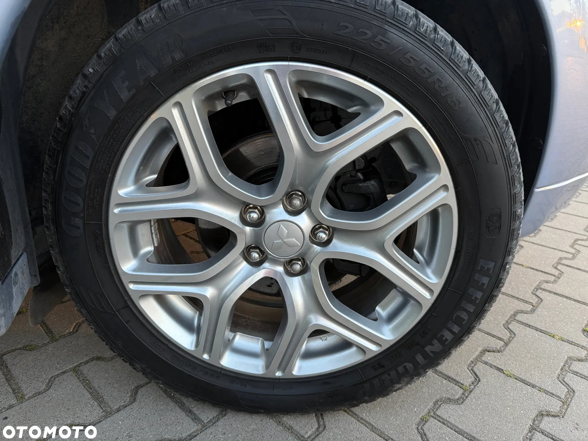 Mitsubishi Outlander 2.0 4WD Plug-In Hybrid Top - 13