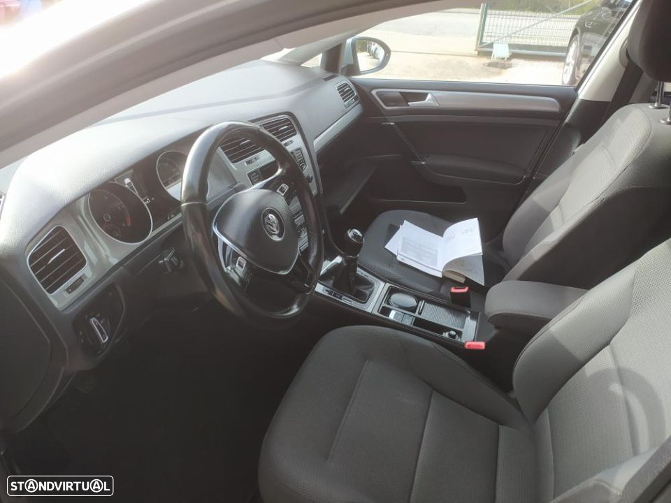 VW Golf Variant 1.6 TDi Confortline - 7