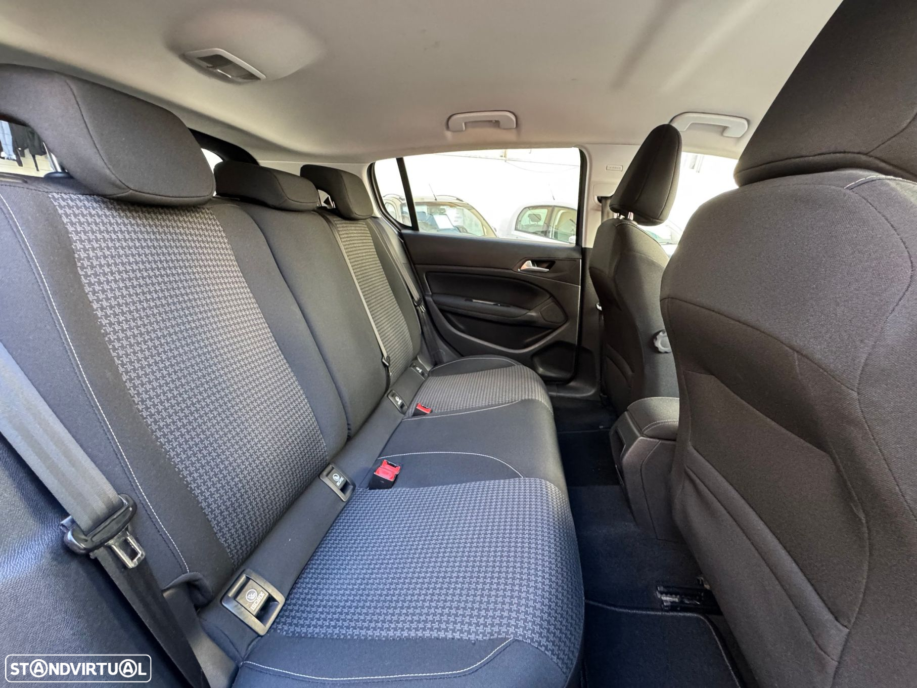 Peugeot 308 1.6 BlueHDi Style - 14