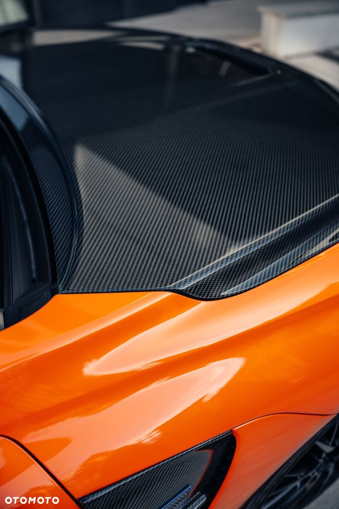 Lexus RC F Carbon - 7