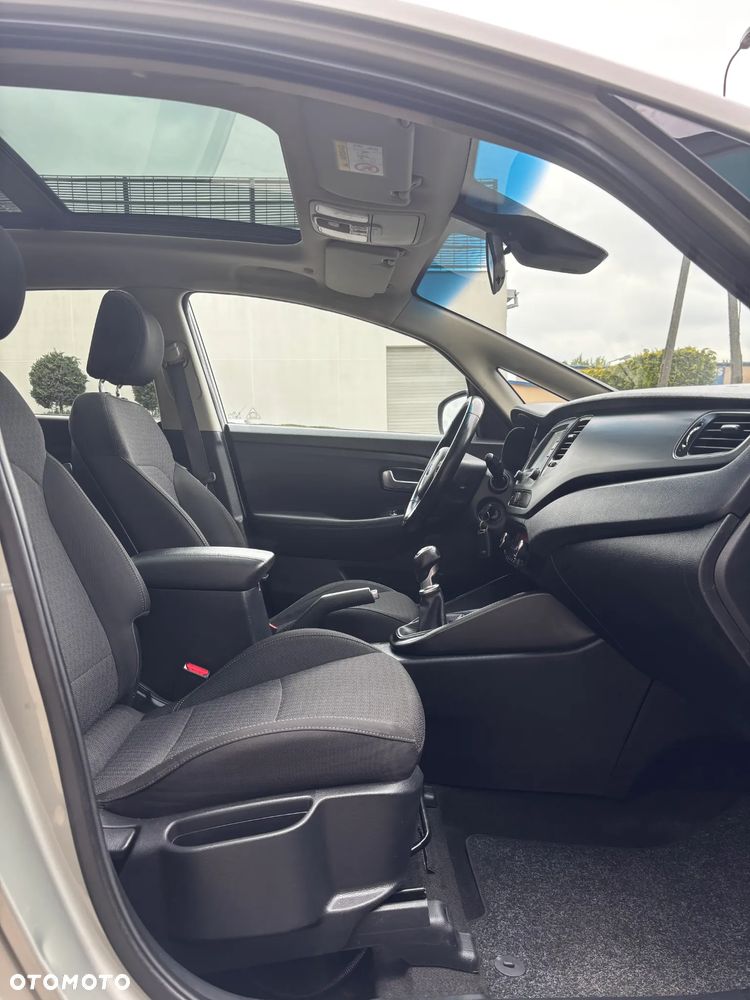 Kia Carens 1.7 CRDi 115 Dream Team Edition - 13