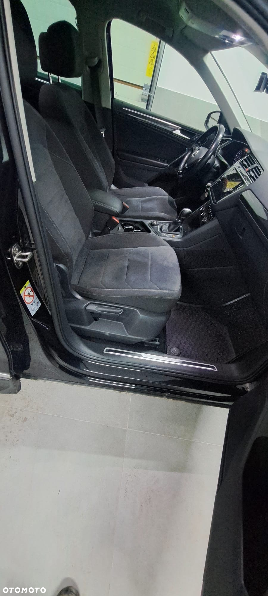 Volkswagen Tiguan 2.0 TDI SCR 4Mot R-Line DSG - 25