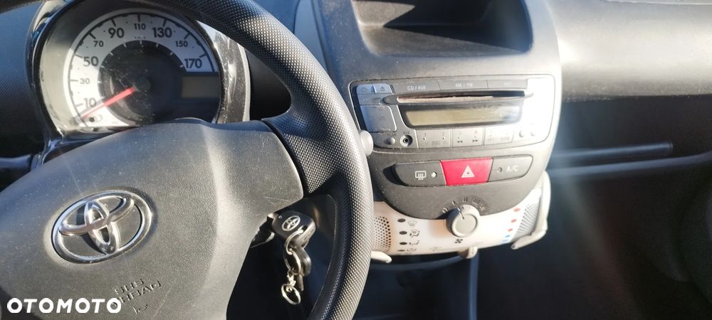 Toyota Aygo - 8
