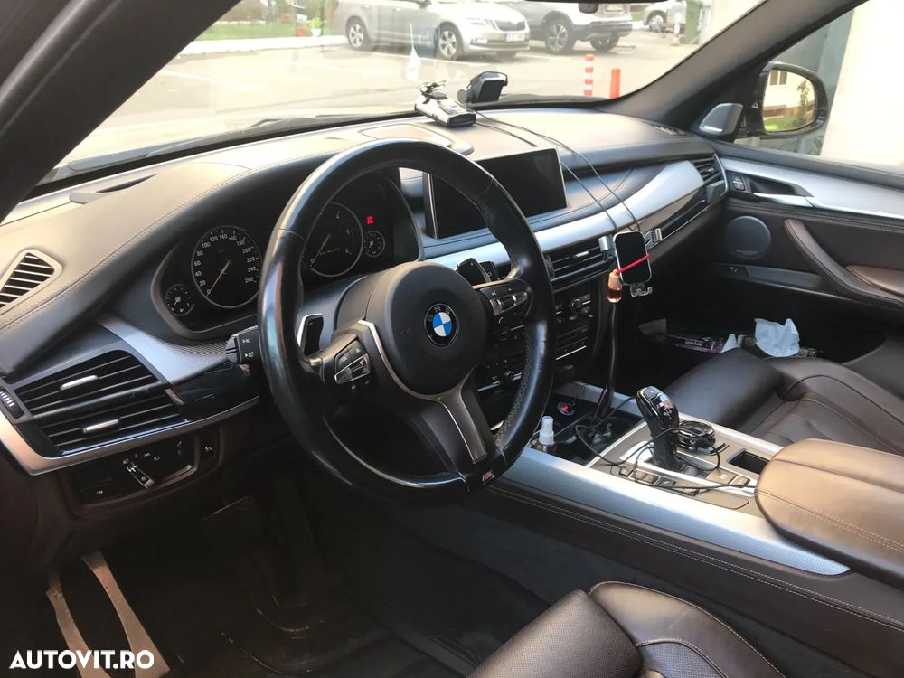 BMW X5 M M50d - 8