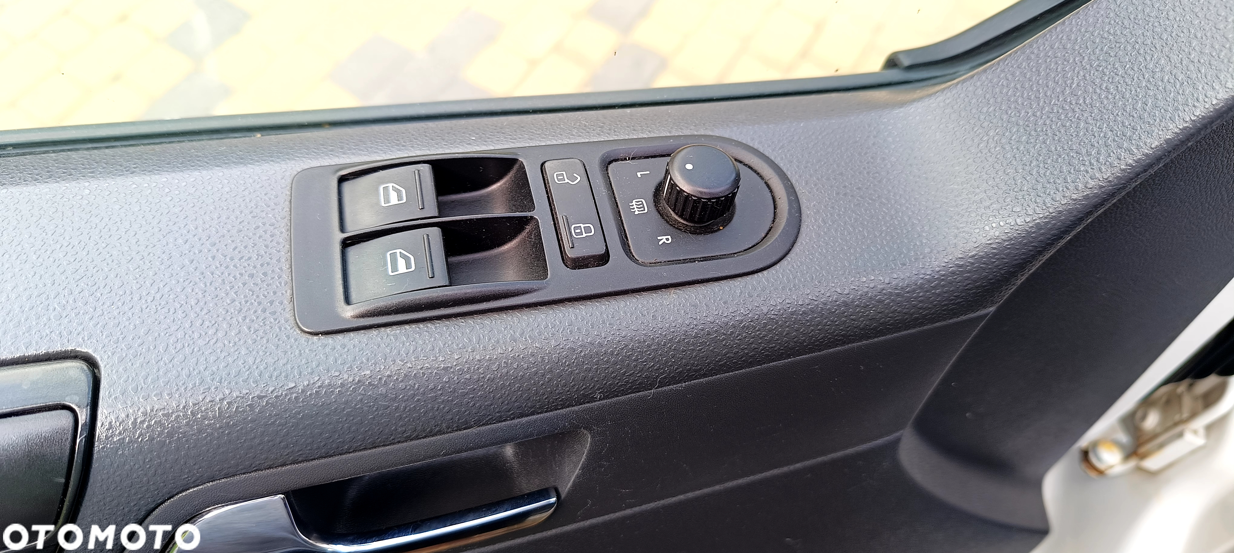 Volkswagen Multivan TDI L1 Comfortline - 12