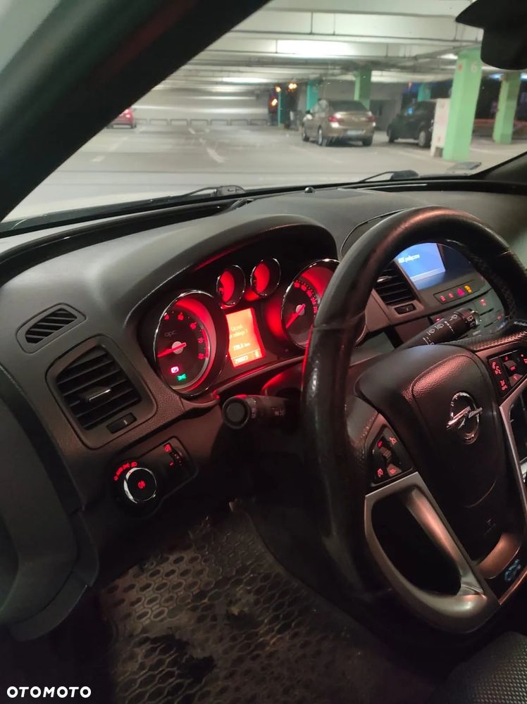 Opel Insignia 2.8 V6 Turbo Sports Tourer 4x4 OPC - 26
