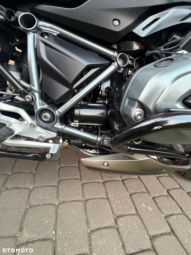 BMW RS - 13
