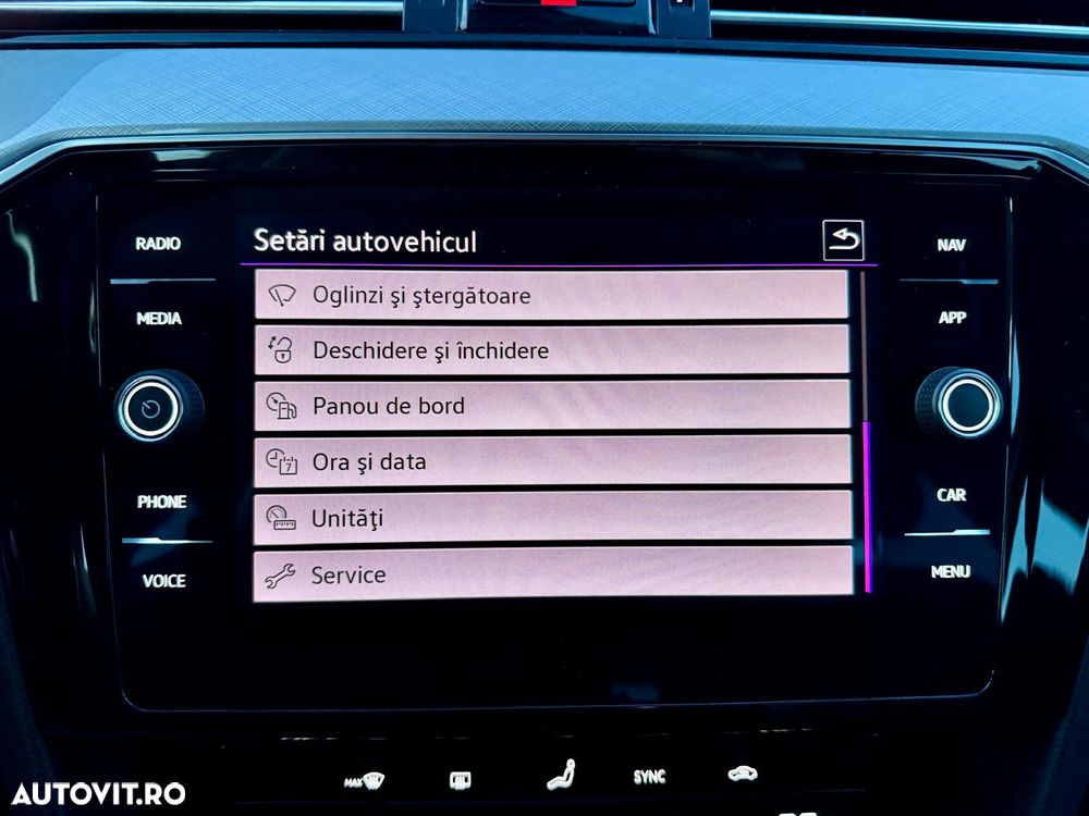 Volkswagen Passat 2.0 TDI SCR DSG Business - 19