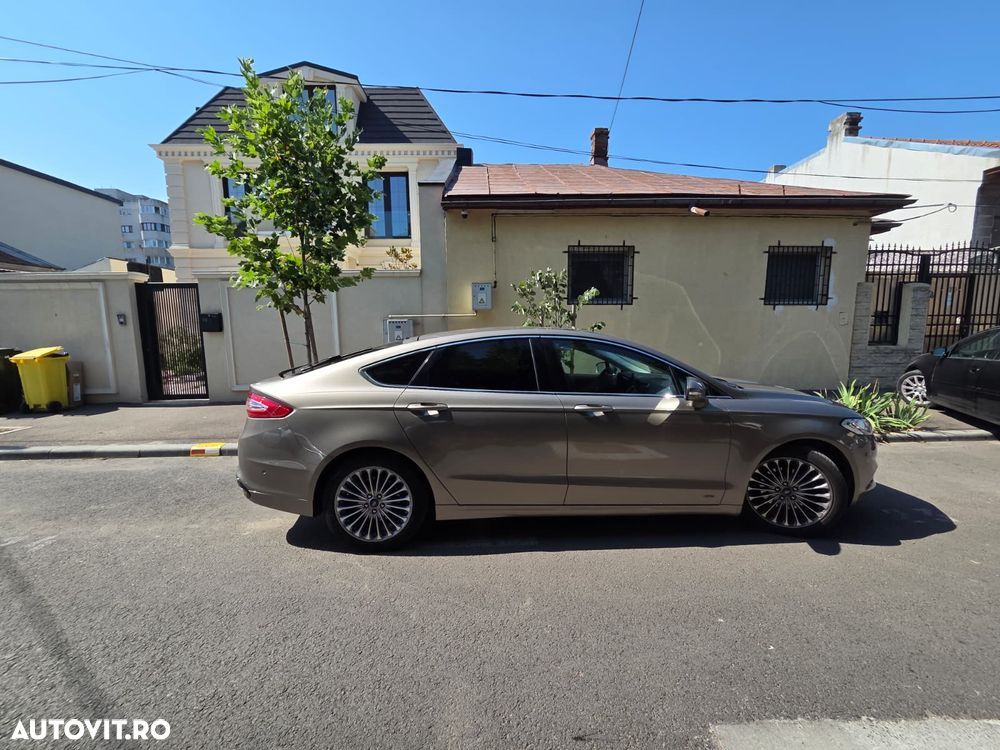 Ford Mondeo 2.0 TDCI PowerShift AWD Titanium - 2