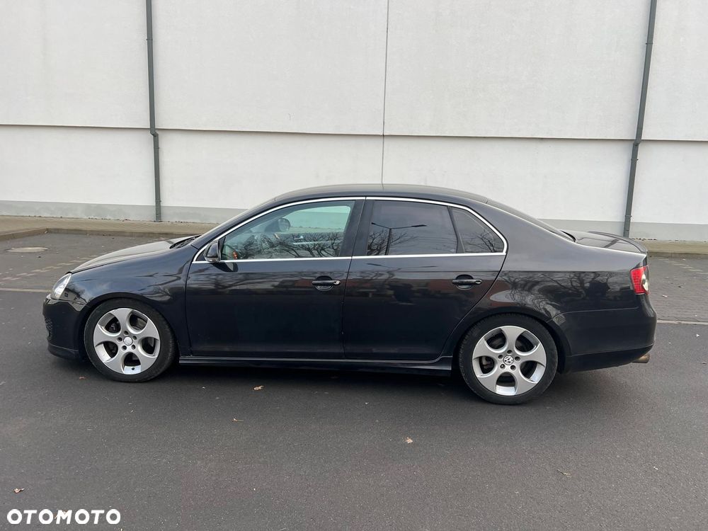 Volkswagen Jetta 2.0 Turbo FSI Sportline - 15