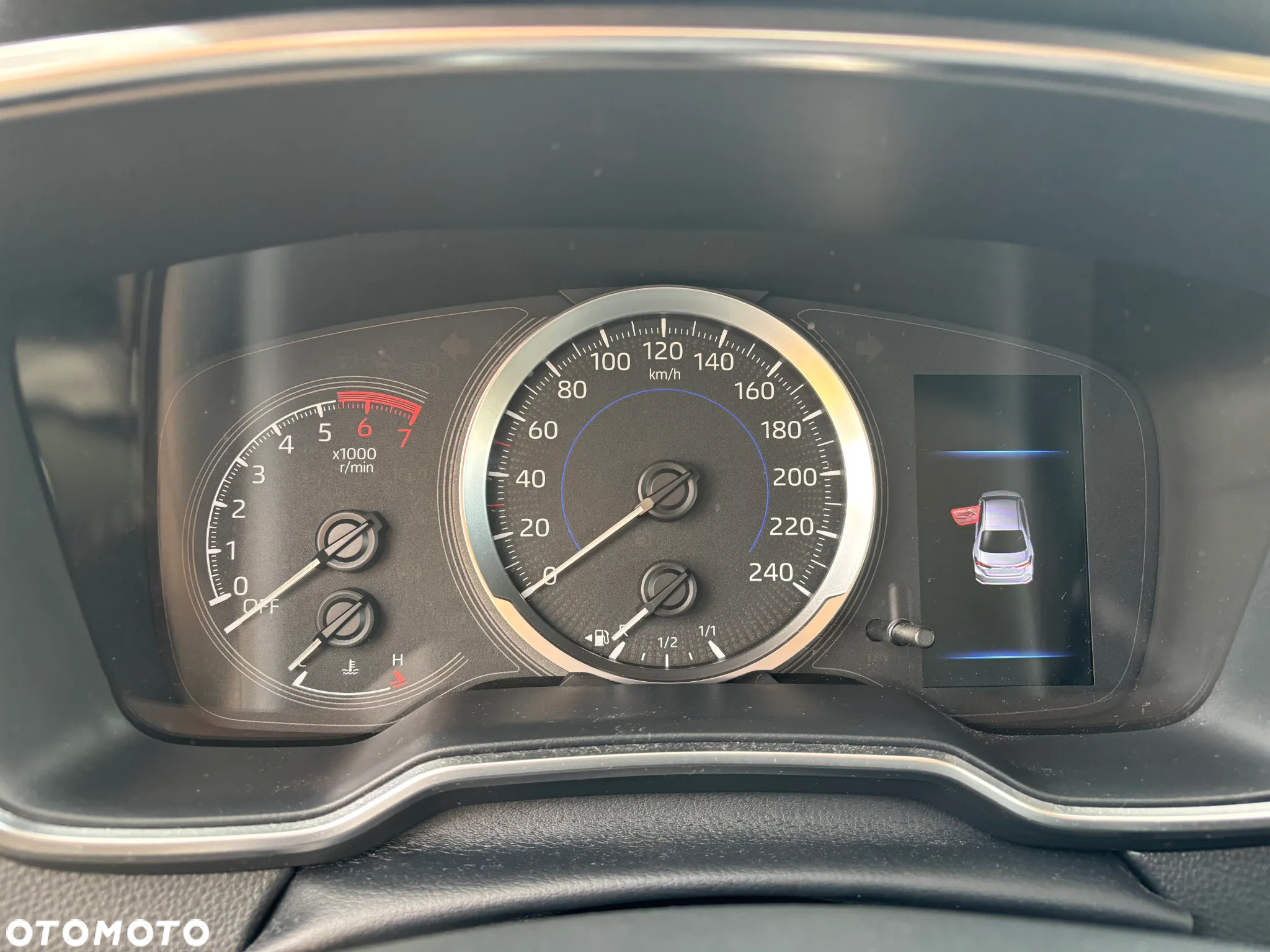 Toyota Corolla 1.8 Hybrid Comfort - 7
