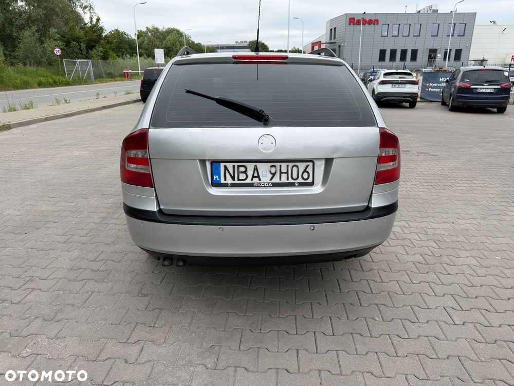 Skoda Octavia 2.0 TDI DPF Ambiente - 3
