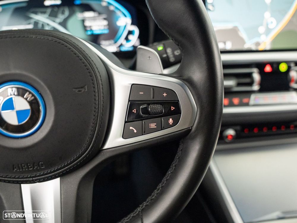 BMW 330 e Pack M Auto - 25