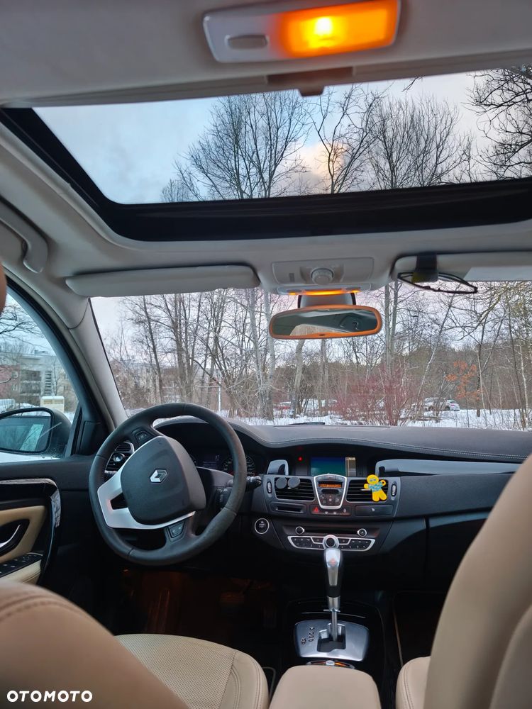 Renault Laguna 2.0 dCi Initiale - 15