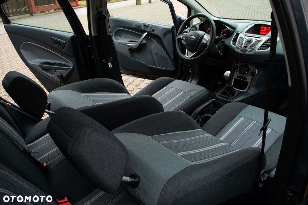 Ford Fiesta 1.4 Champions Edition - 19