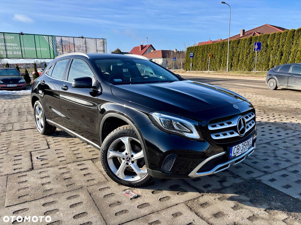 Mercedes-Benz GLA 200 7G-DCT - 1