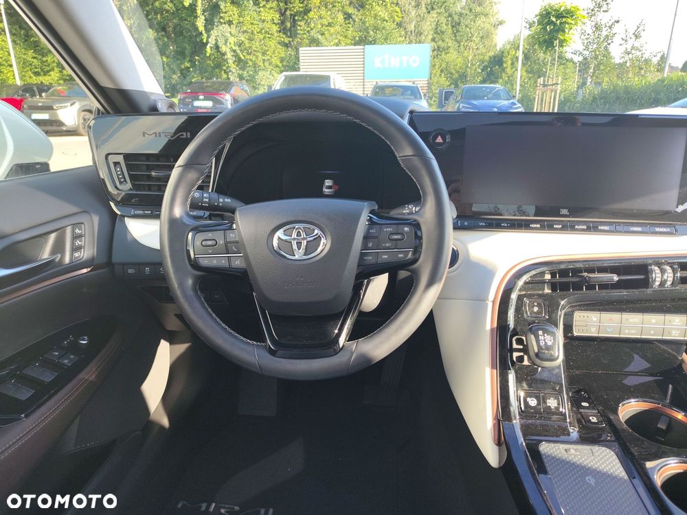 Toyota Mirai - 10